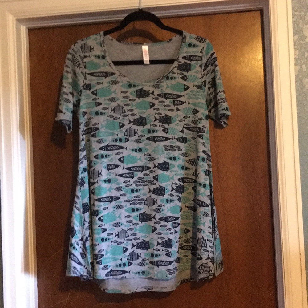 Lularoe Perfect T xs Fish